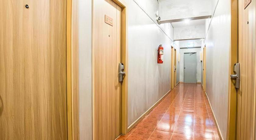 B2清莱夜市精品经济型酒店 外观 照片
